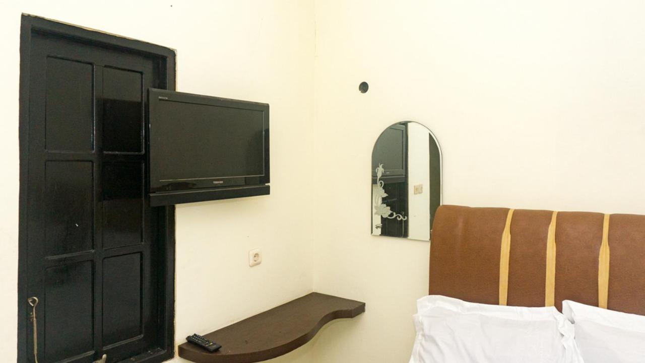 Hotel Reddoorz Near Sentani Airport Jayapura Extérieur photo
